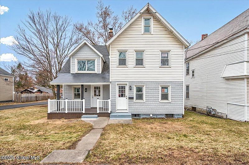 3rd image of 1353 Helderberg Avenue