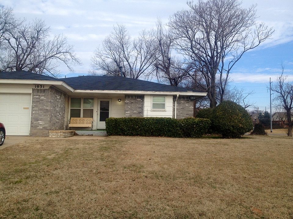 1st image of 1031 NE 7th St