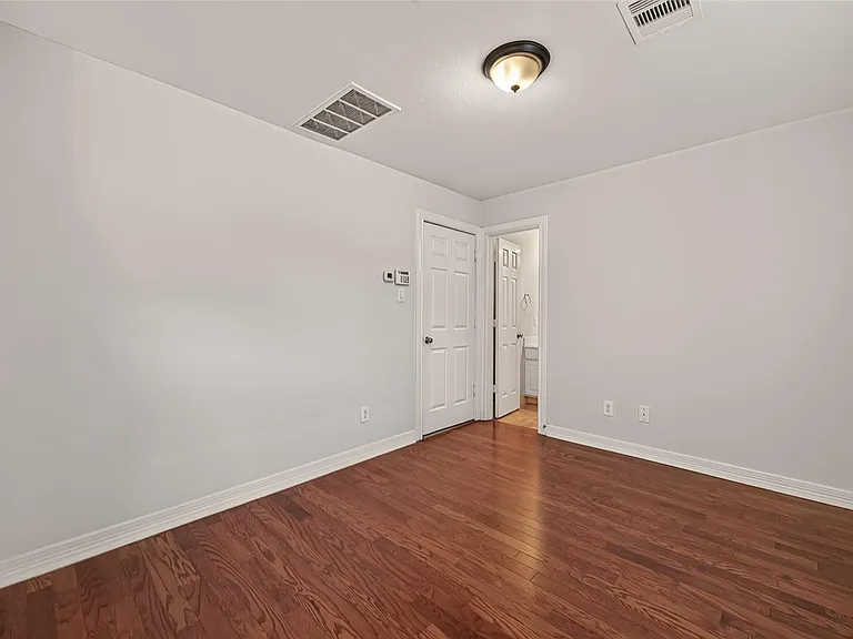 3308 Clearview Cir — Photo 26