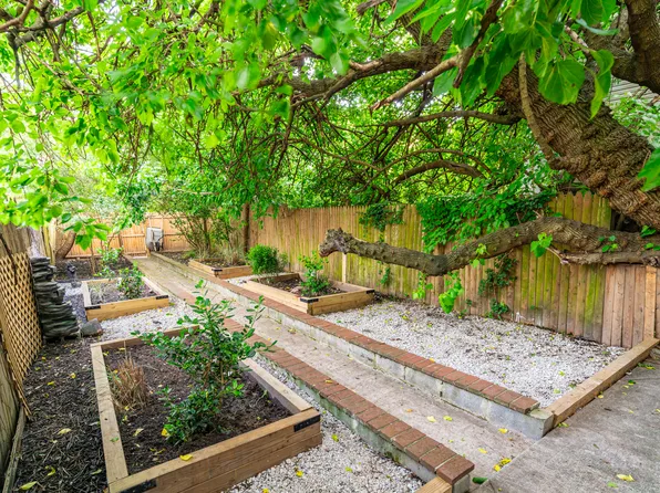 258 Clerk Street image 32 of 34