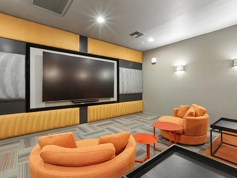 Uncover the vibrant community at Highland Groves at Morrison Ranch. Enjoy stylish lounges, modern amenities, and a welcoming atmosphere perfect for relaxation and socializing. Join us today for a closer look at your new home!