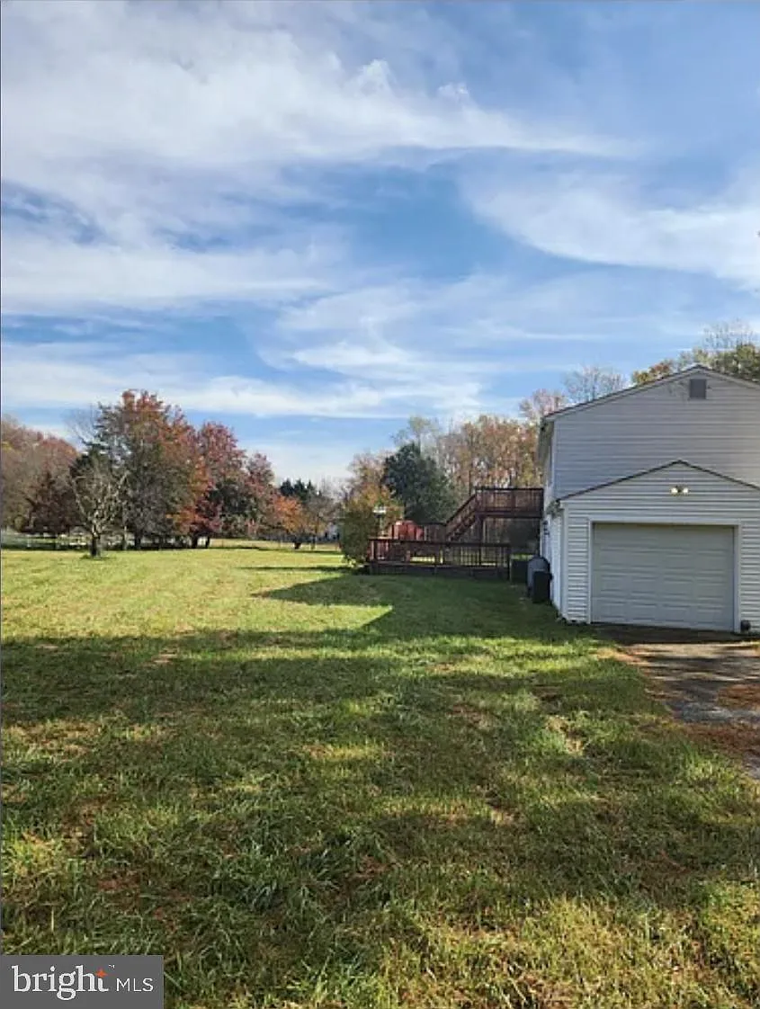 4 bed, 2.5 bath, 1190 sqft, $3,500 — Photo 3