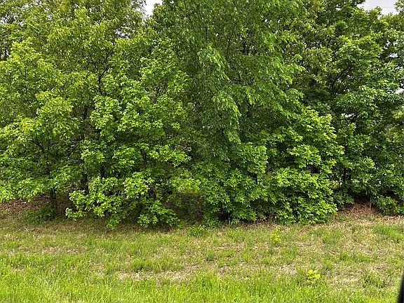 4th image of 1 S 4210th Rd