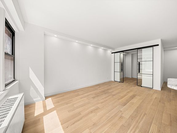 3rd image of 520 E 81st St APT 2N