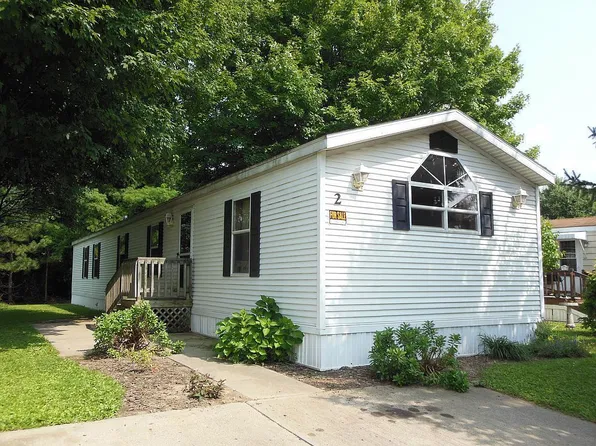 2 Natasha Ct, Noblesville, IN 46062