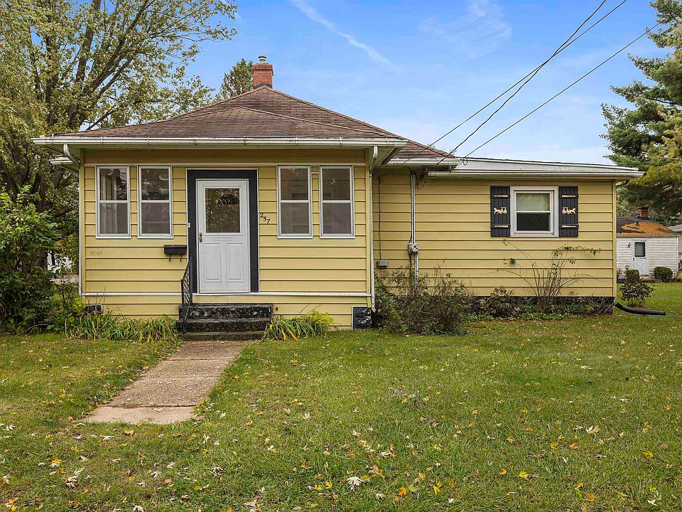 1st image of 257 Rose Ave