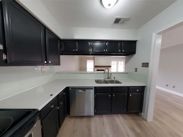 16301 Ledgemont Ln APT 176, Addison, TX 75001
