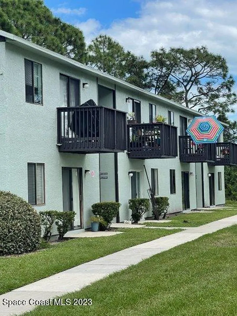 Clean and convenient 2bedroom in SE Palm Bay! — Photo 1