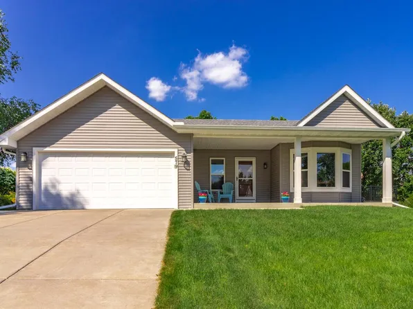 579 Eden Cir, Eagan, MN 55123