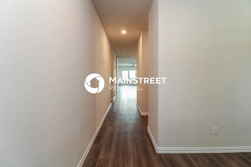 6109 Fire Water Dr — Photo 2