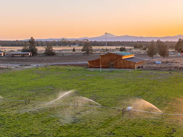 23636 Ten Barr Trl, Bend, OR 97701