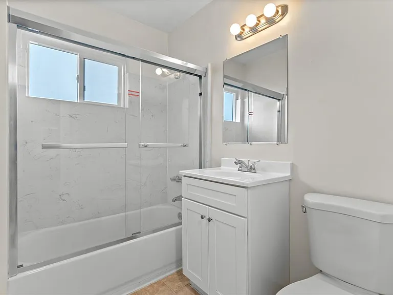 685 S Coronado St #207 — Photo 8