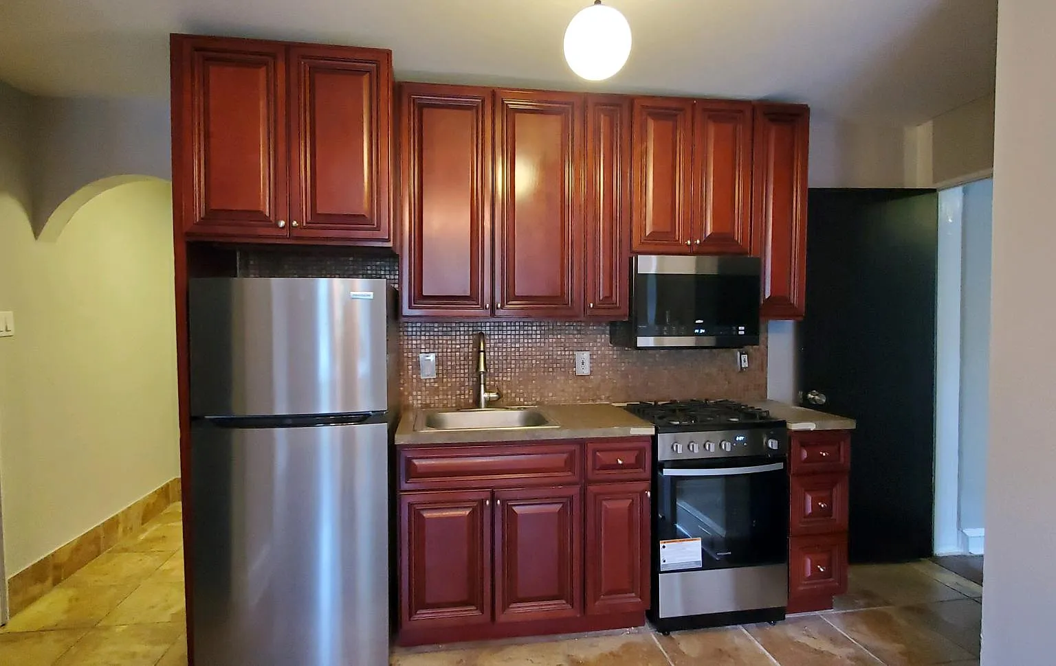 1 bed, 900 sqft, $1,375 — Photo 4