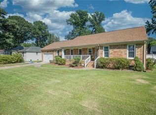 257 Coachman Dr, Chesapeake, VA 23325