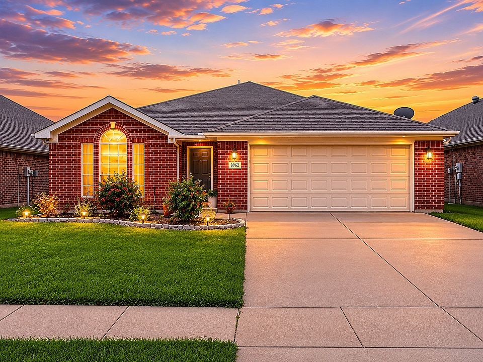 1st image of 8962 Winding River Dr