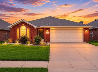 8962 Winding River Dr, Fort Worth, TX 76118
