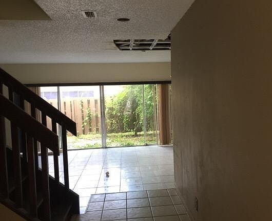 4th image of 8237 NW 8th St #4