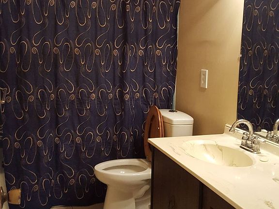 3rd image of 1509 Sargeant Ct