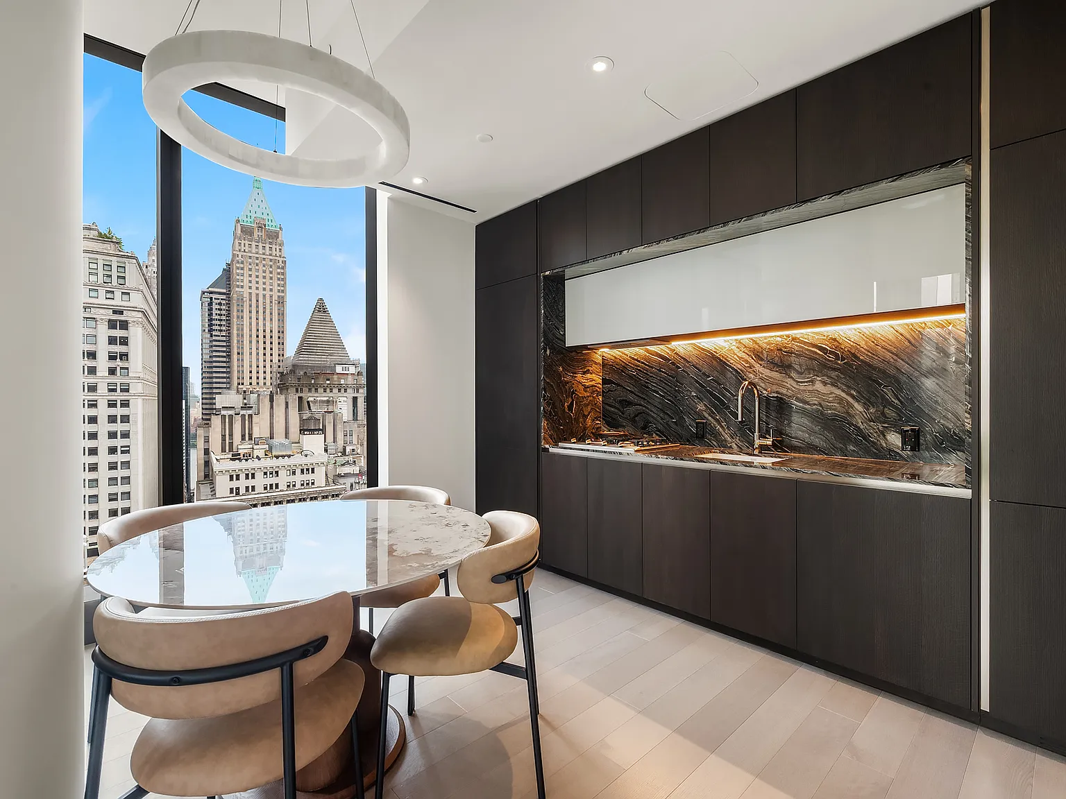 125 Greenwich Street — Photo 3