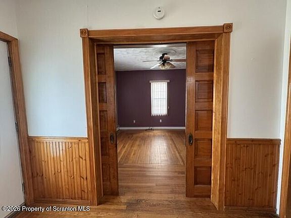 5th image of 628 Main St