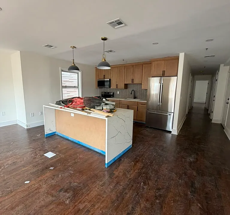 427-429 Martin Luther King Dr #3