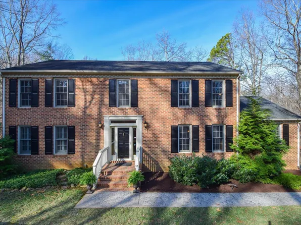 3401 Peakwood Dr SW, Roanoke, VA 24014