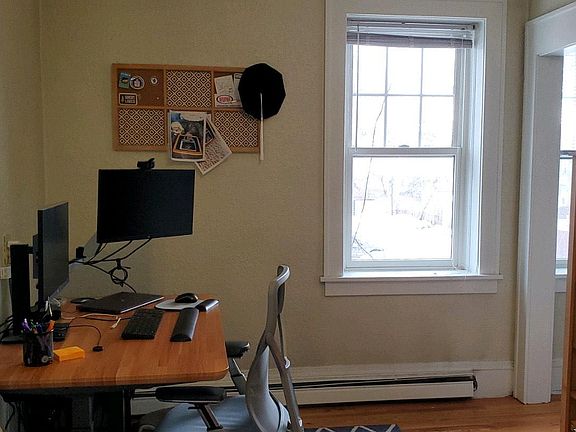 5th image of 163 Victoria St N #4