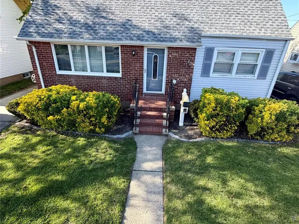 847 Jerusalem Avenue, Merrick, NY 11566