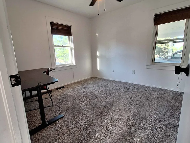 Bedroom 2 pic 2. Desk included if wanted.