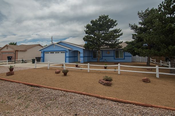Front of Property N Miner DR