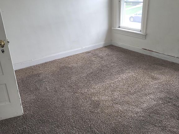 4th image of 435 Clarendon Ave