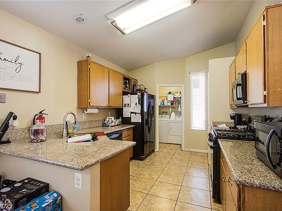 5th image of 431 Yarnell Dr