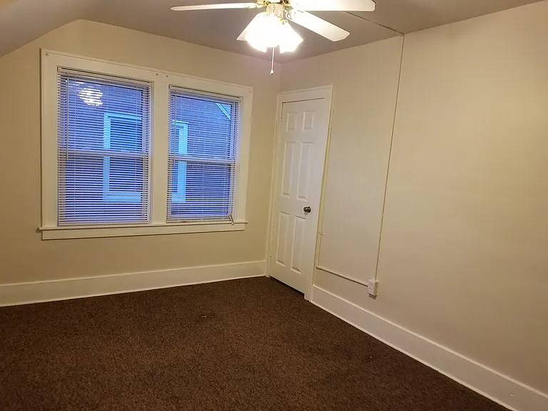 1576 College Ave — Photo 28