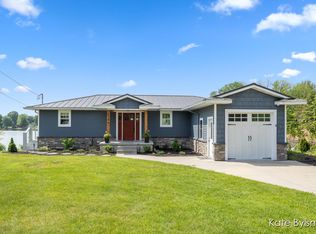 2794 Crockery Shores Rd, Casnovia, MI 49318