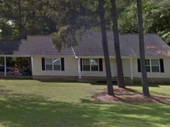 580 5th St SE, Cairo, GA 39828