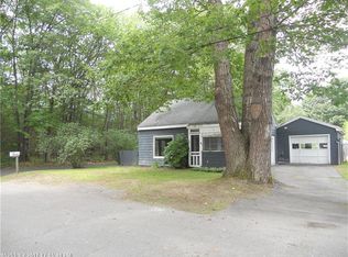 9 Raymond Rd, Falmouth, ME 04105