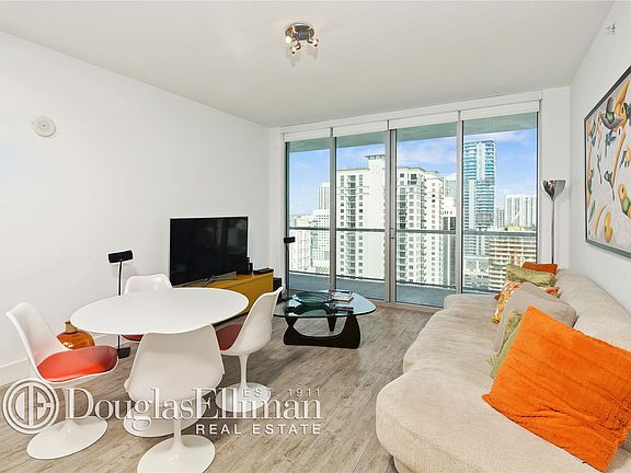 3rd image of 1111 SW 1st Ave APT 3222-N