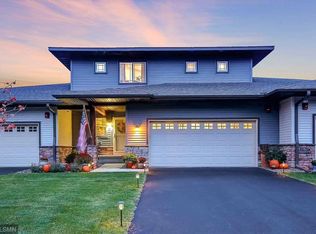 1309 Lylewood Pkwy, Carver, MN 55315