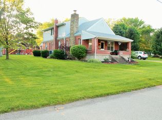 2966 Sunset Cir, Export, PA 15632