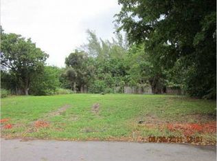 628 Bailey St, Boca Raton, FL 33487