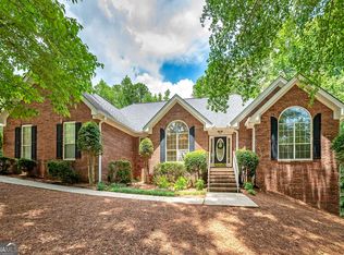 110 Chardonnay Oaks Dr, McDonough, GA 30252