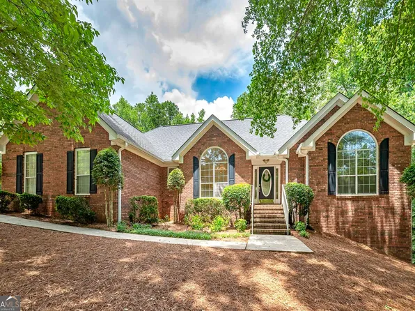 110 Chardonnay Oaks Dr, McDonough, GA 30252