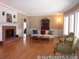 2300 Vale Crest Rd, Golden Valley, MN 55422