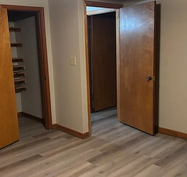 1840 Robinhood Rd — Photo 13