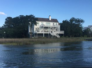 817 Harbour Watch Ct, Mount Pleasant, SC 29464
