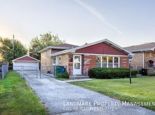 8206 McVicker Ave, Burbank, IL 60459