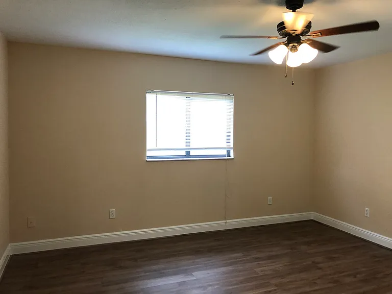 7395 Albany Rd — Photo 16