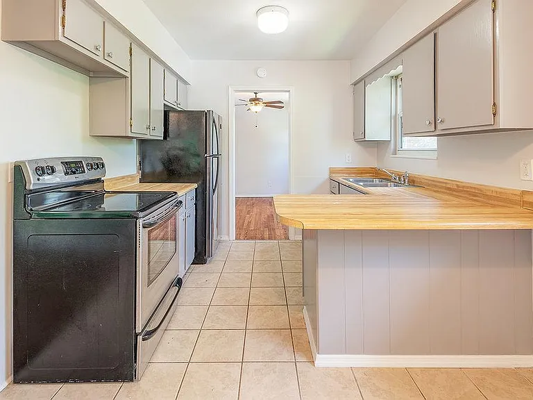 677 Monte Vista Rd — Photo 6