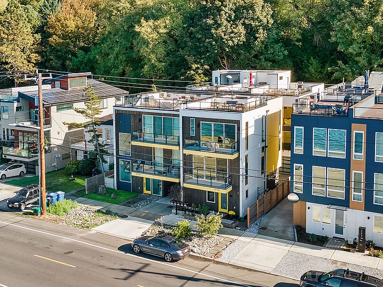 1772 Alki Ave SW #B — Photo 19