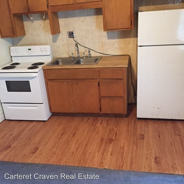 2nd image of 112 Wynne Rd APT C